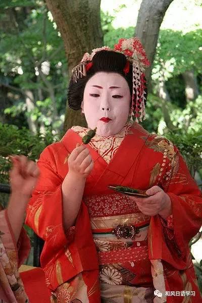 如何快速判斷日本京都街頭的舞妓是真是假 趣讀
